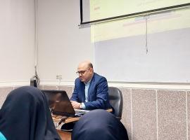 برگزاری دوره تبیینی خواهران بسیج مهندسین صنعت و معدن در مشهد مقدس به مناسبت هفته بسیج