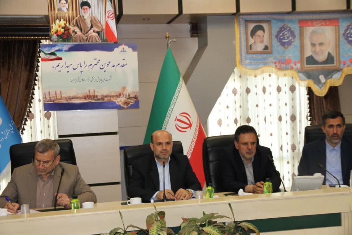 نشست تخصصی کانون های بسیج مهندسین مراکز وزارتخانه ها در خصوص طرح های دانش بنیان و مسائل پژوهشی صنعت نفت کشور